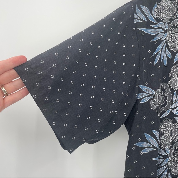 Tommy Bahama 100% Silk Shirt Button Down Short Sleeve Blue & White Sz Large - Picture 2 of 9